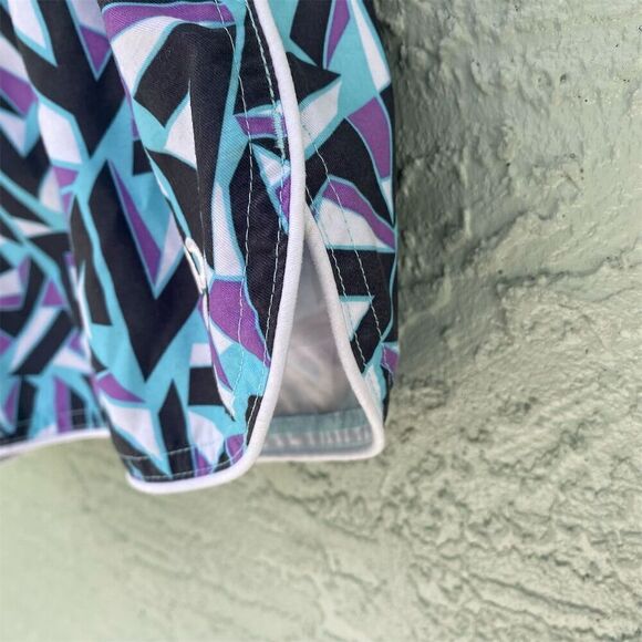 Nike Running Shorts M Multicolor Geometric Athletic Cut Reflective Details - Picture 8 of 9